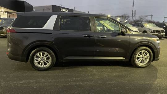 2023 Kia Carnival