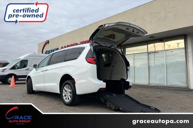 2022 chrysler pacifica touring l