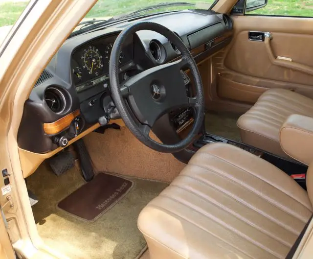 1982 mercedes benz 240d / w123 / only 50k original miles classic vintage diesel