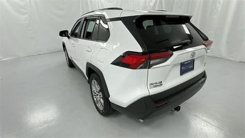 2020 toyota rav4 xle in janesville, wisconsin