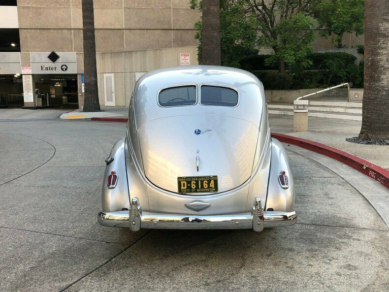 1939 chrysler royal deluxe 2 door sedan