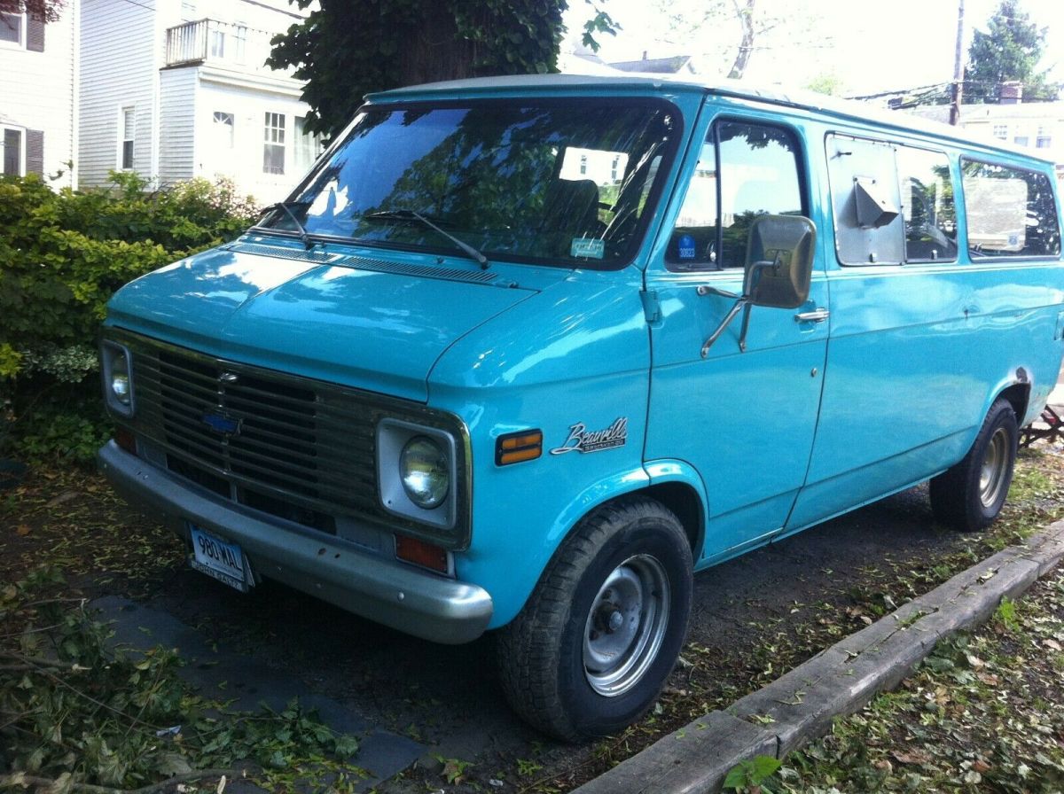 1972 chevrolet beauville window van 350 at ps pb ac, for parts or restoration