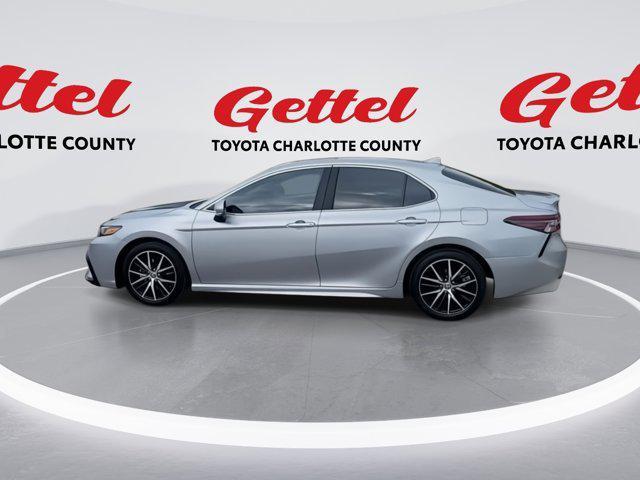 2023 toyota camry se