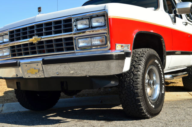 1989 chevrolet blazer silverado 4x4 with soft top. super nice. rare features