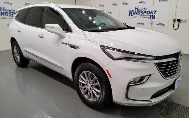 2022 buick enclave essence