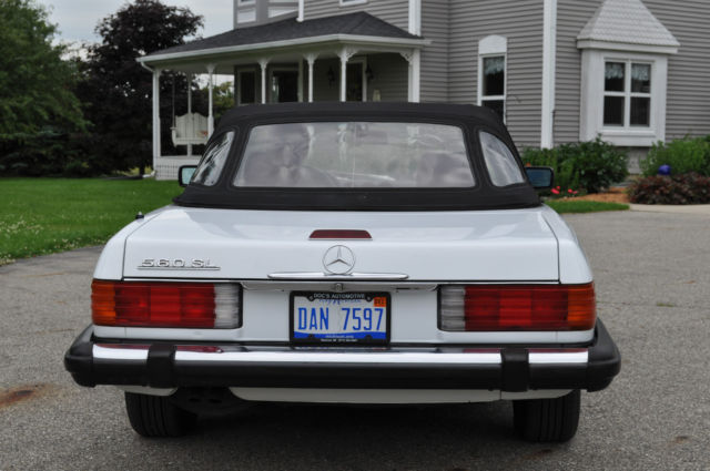mercedes benz 560 sl 1988 convertible with hard/soft tops low milege excellent