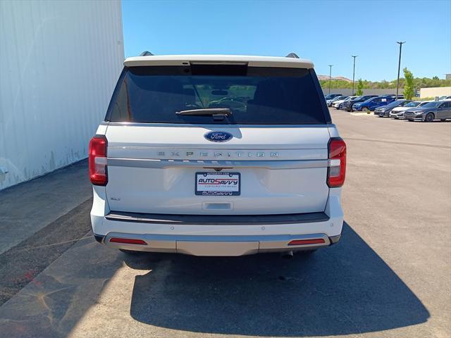 2023 ford expedition xlt