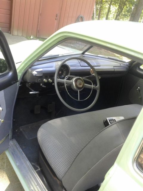 1950 ford custom 2 dr sedan
