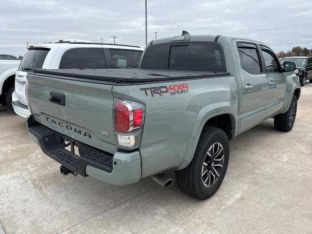 2022 toyota tacoma trd sport