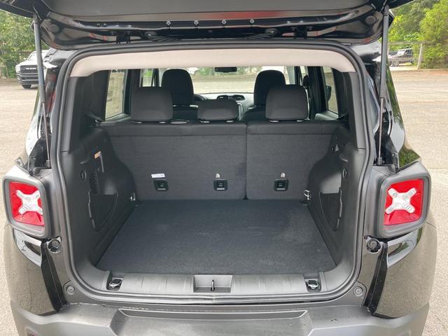 2023 jeep renegade altitude