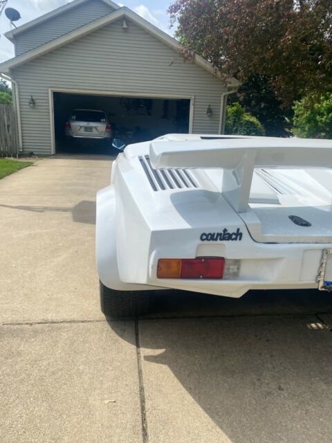 1984 pontiac fiero coupe white rwd manual sport