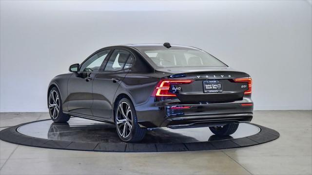 2023 volvo s60 b5 core dark theme