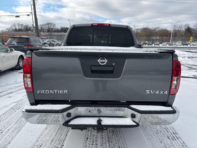 2016 nissan frontier sv