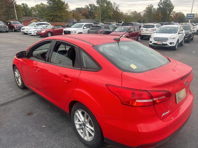 2016 ford focus se