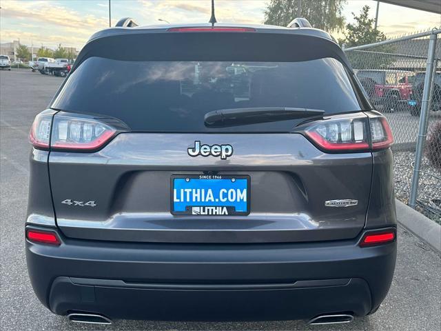 2022 jeep cherokee latitude lux