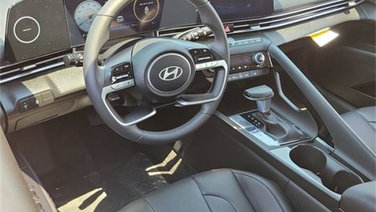 2024 Hyundai Elantra