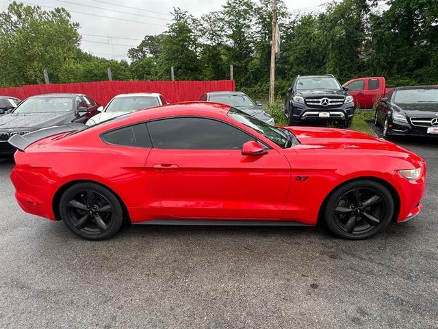 2016 ford mustang v6