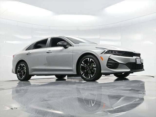2021 kia k5 gt-line