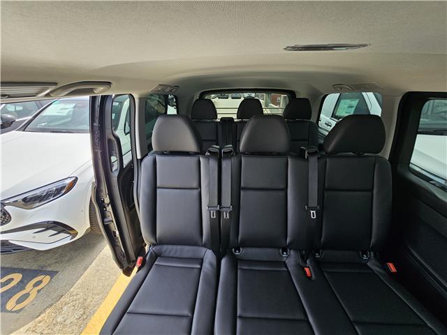 2023 mercedes-benz metris passenger