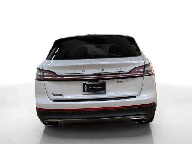 2019 lincoln nautilus select