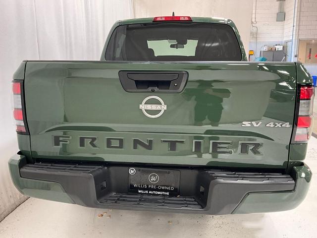 2022 nissan frontier sv