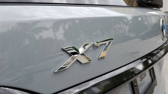 2025 BMW X7