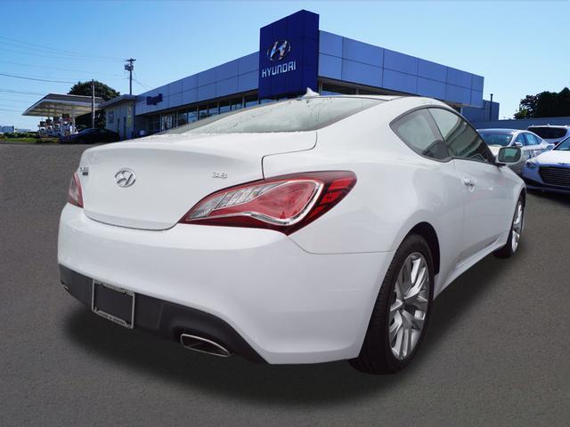 2016 hyundai genesis coupe 3.8 3.8 2dr coupe 6m w/black interior for sale in middletown, rhode island