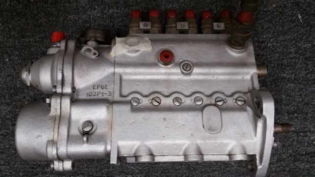 gull wing fuel injection system