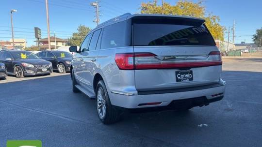 2019 lincoln navigator base