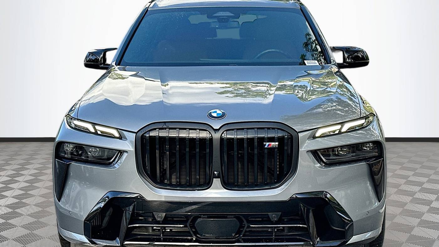 2024 bmw x7 m60i