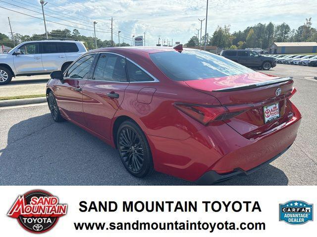 2021 toyota avalon hybrid xse