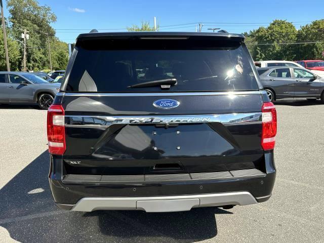 2021 ford expedition xlt