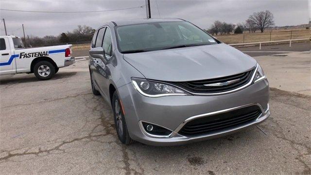 new 2019 chrysler pacifica hybrid touring plus midwest city, ok 73110 for sale in oklahoma city, oklahoma