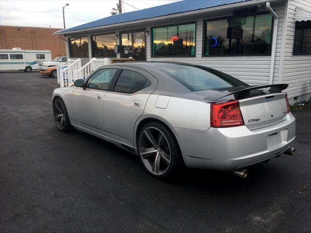 2006 dodge charger srt8