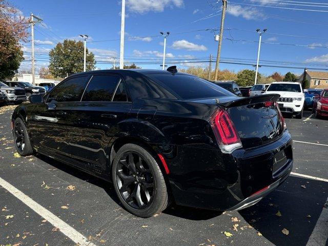2023 chrysler 300 s