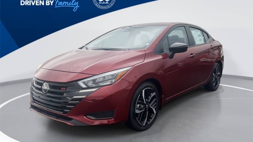 2024 nissan versa sr