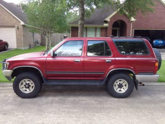 1990 toyota 4runner sr5 v6 5-spd 4-wd sunroof, one owner, needs radiator/battey