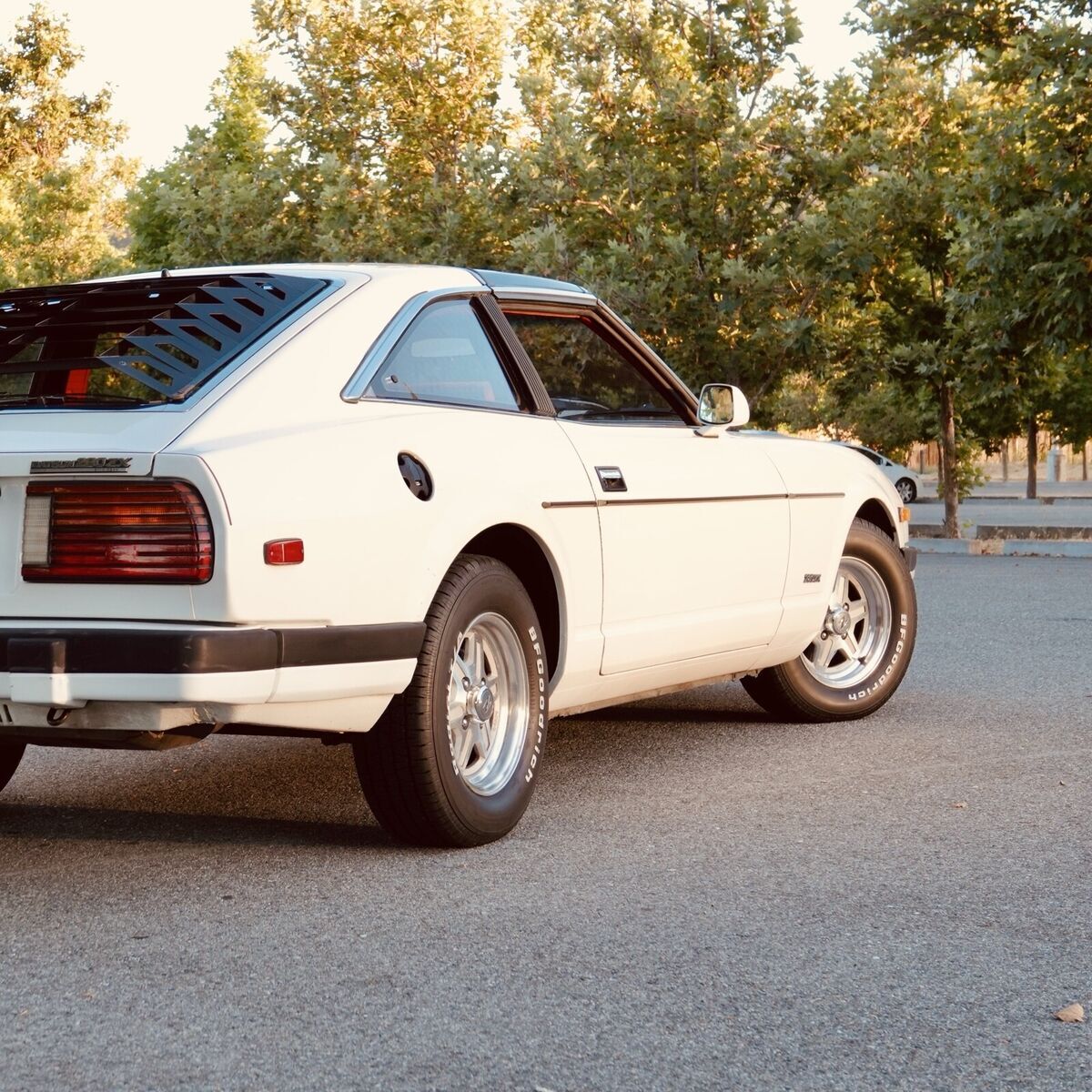 1983 nissan 280zx coupe white 2+2