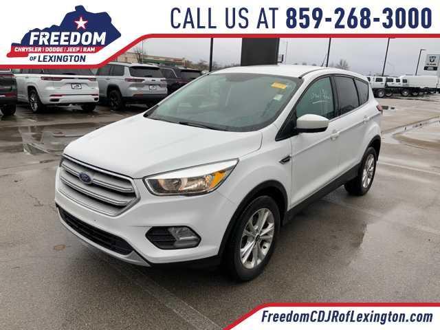 2019 ford escape se