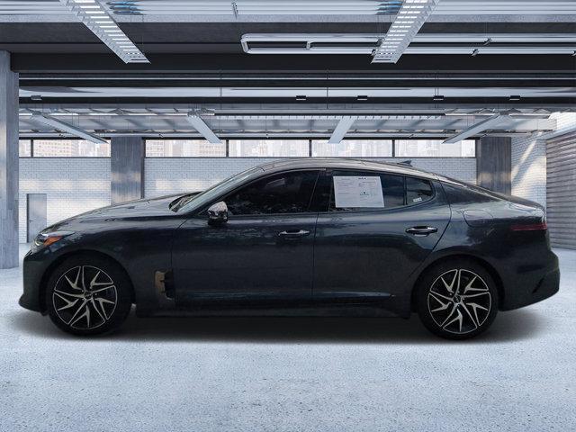 2023 kia stinger gt-line