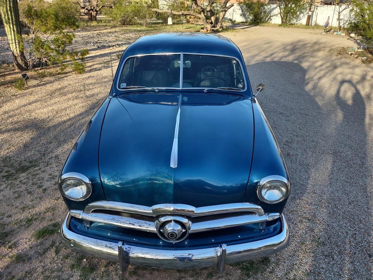 1949 ford shoebox business coupe 350 /350at/ ps/ tilt / stereo / disc brakes etc