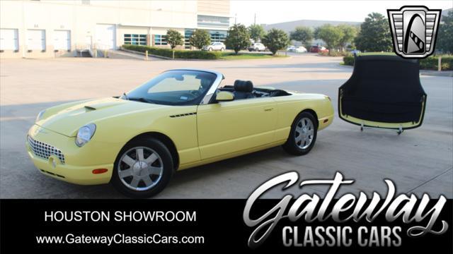2002 ford thunderbird base
