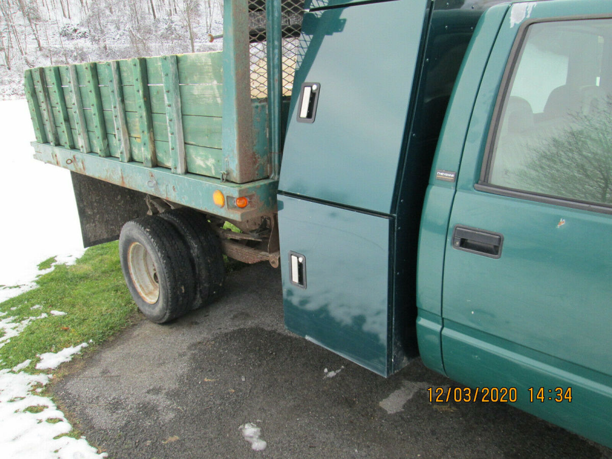 gmc sierra 3500 diesel 4x4 dually dump bed, 92,528 miles runs/drives excellent