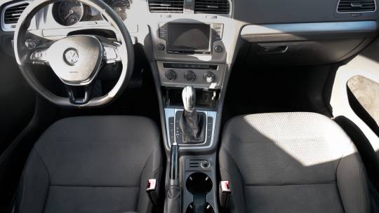 2016 Volkswagen Golf