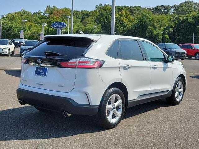 2020 ford edge se
