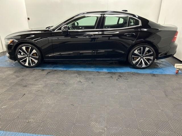 2023 volvo s60 recharge plug-in hybrid t8 ultimate bright theme