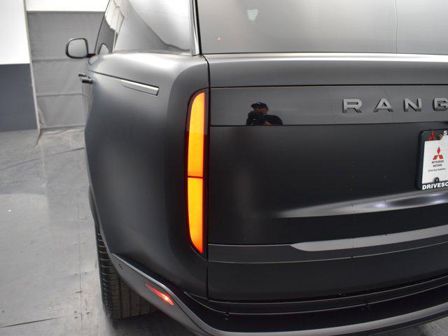 2023 land rover range rover p530 se
