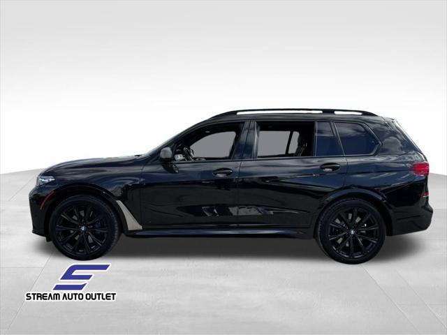 2022 bmw x7 m50i