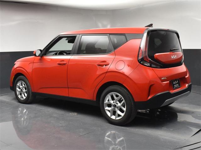 2024 kia soul lx