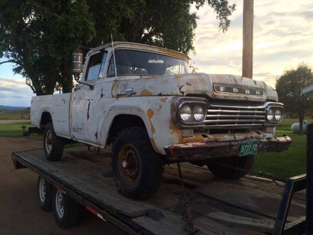 1959 ford f-250 4x4 pickup truck